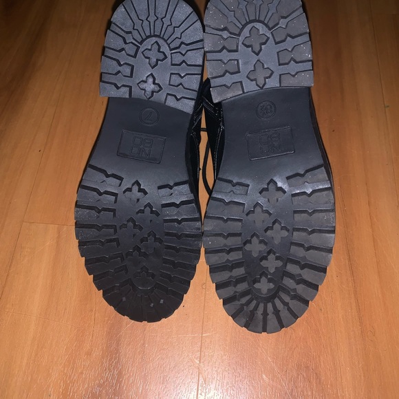 Women’s Casual Boots SIZE: 7 - Picture 3 of 4